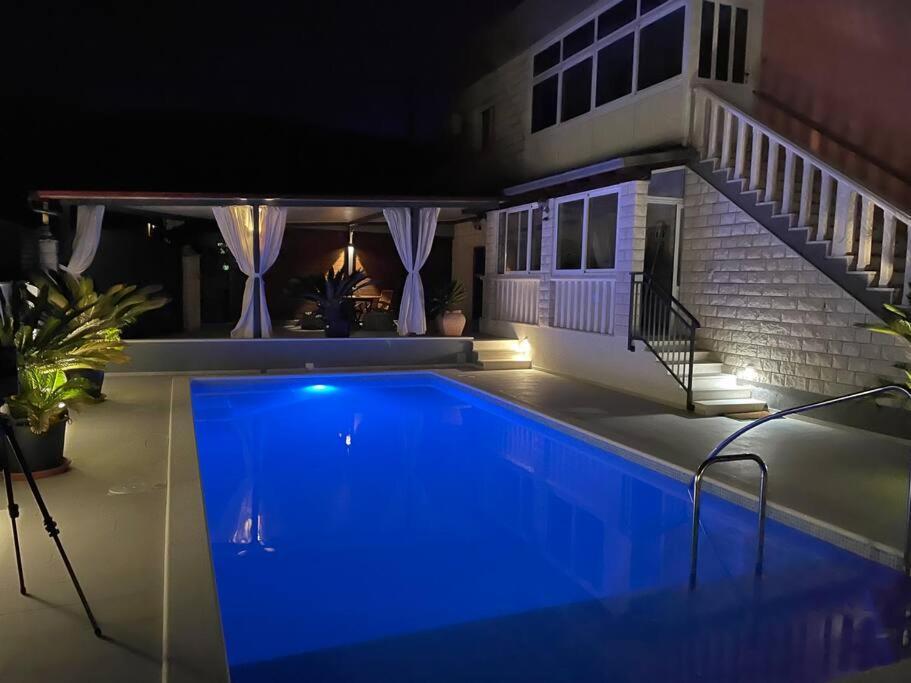 Villa Nana With Pool Kaštela Eksteriør bilde